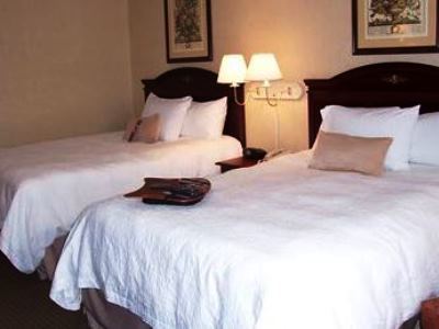 Hampton 3*